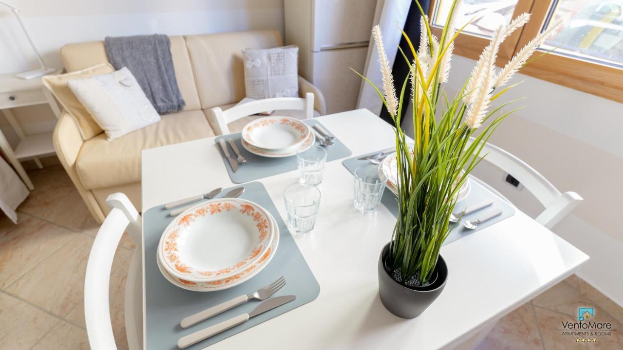 Residence Il Vento E Il Mare ปาเลา ภายนอก รูปภาพ