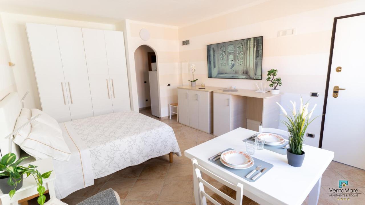 Residence Il Vento E Il Mare ปาเลา ภายนอก รูปภาพ