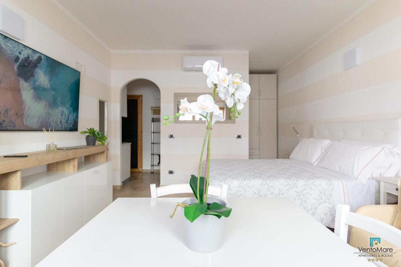 Residence Il Vento E Il Mare ปาเลา ภายนอก รูปภาพ