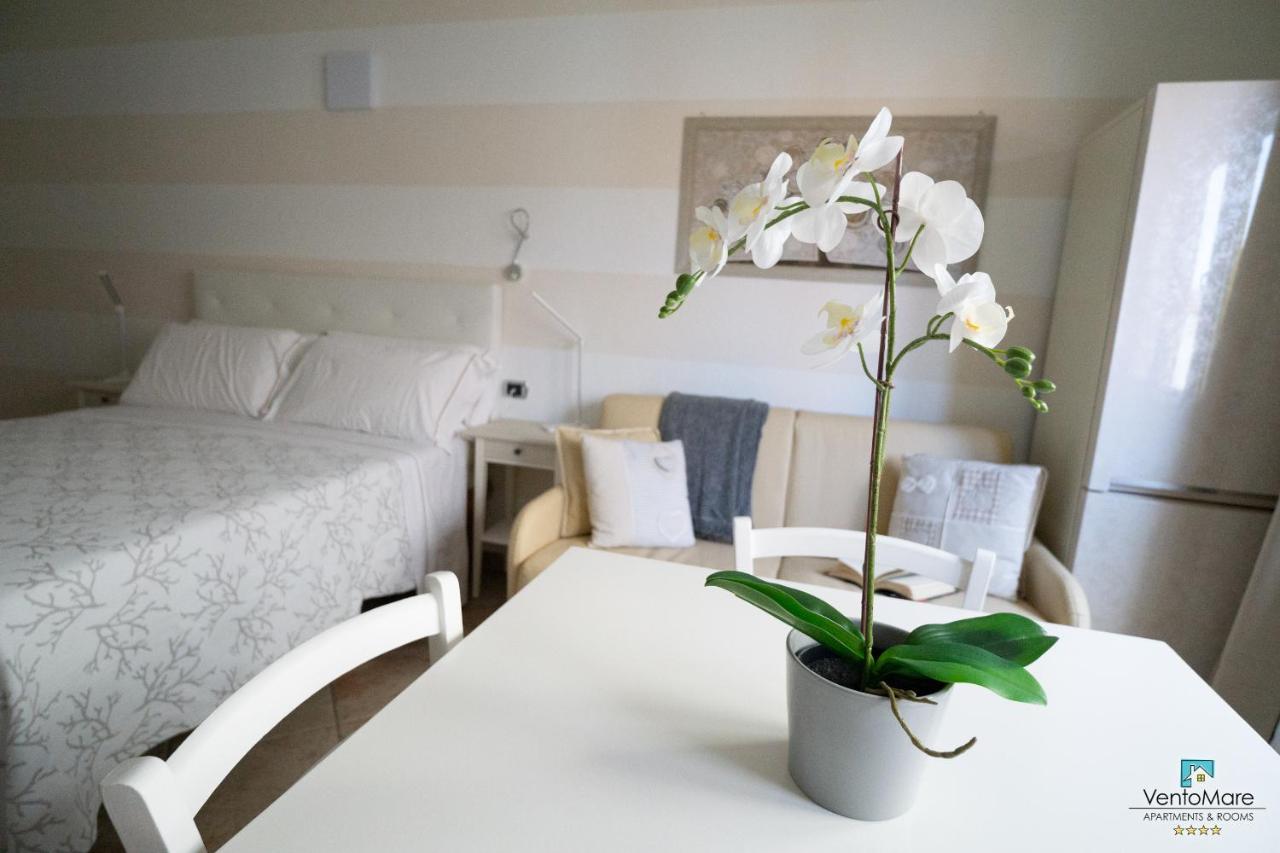 Residence Il Vento E Il Mare ปาเลา ภายนอก รูปภาพ