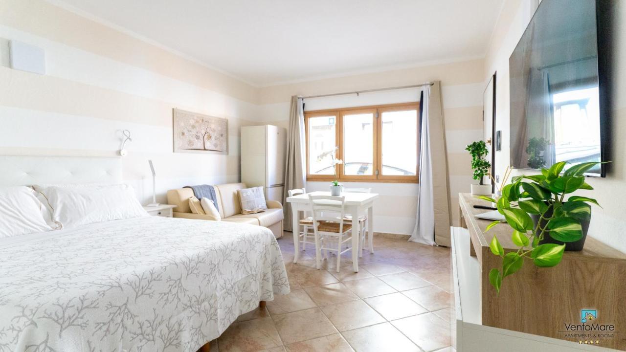 Residence Il Vento E Il Mare ปาเลา ภายนอก รูปภาพ