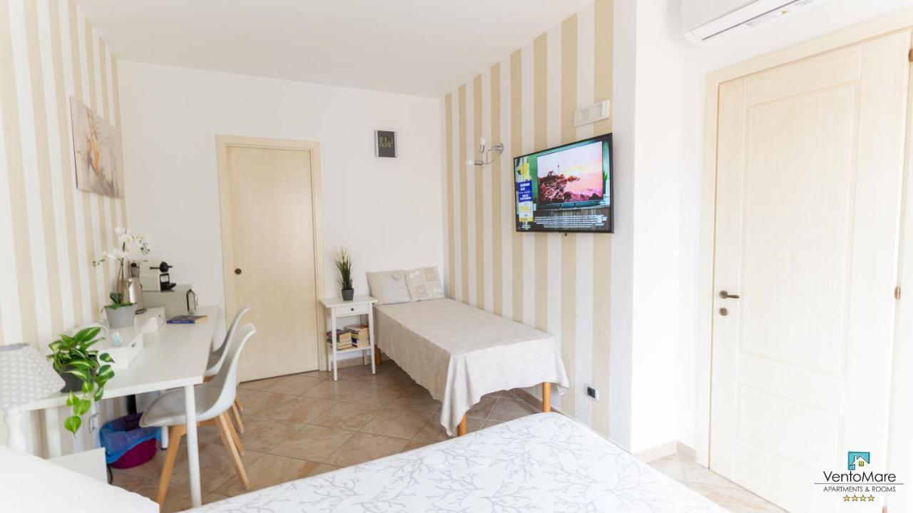 Residence Il Vento E Il Mare ปาเลา ภายนอก รูปภาพ