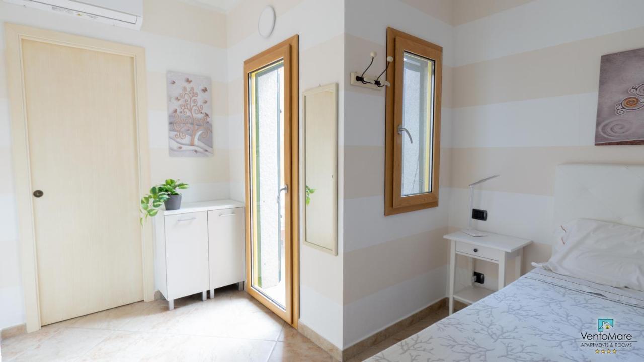 Residence Il Vento E Il Mare ปาเลา ภายนอก รูปภาพ