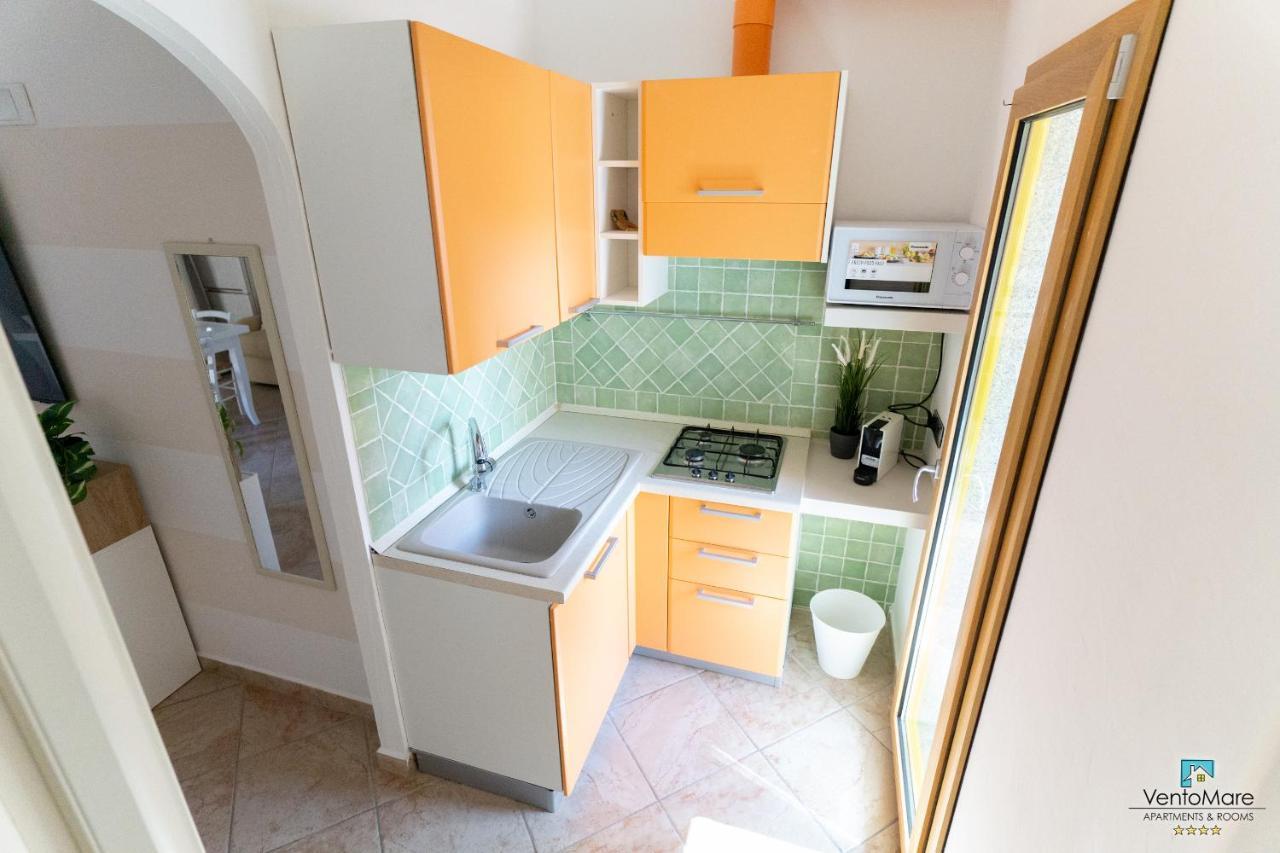 Residence Il Vento E Il Mare ปาเลา ภายนอก รูปภาพ