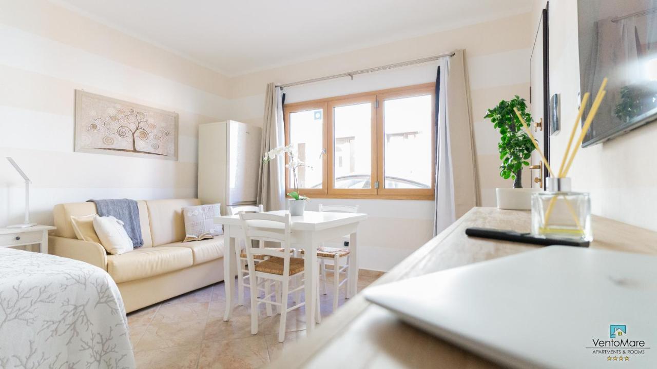 Residence Il Vento E Il Mare ปาเลา ภายนอก รูปภาพ